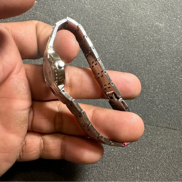 Citizen Eco-Drive Watch Women Silver Tone Pave B023-S001587  For Parts/Repair - Picture 7 of 11